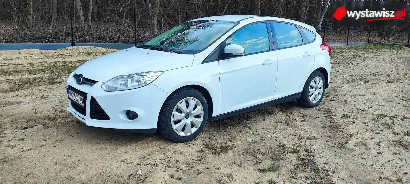 Sprzedam Biały Ford Focus MK III 2013r. Hatchback 5D 1,6 TDCI